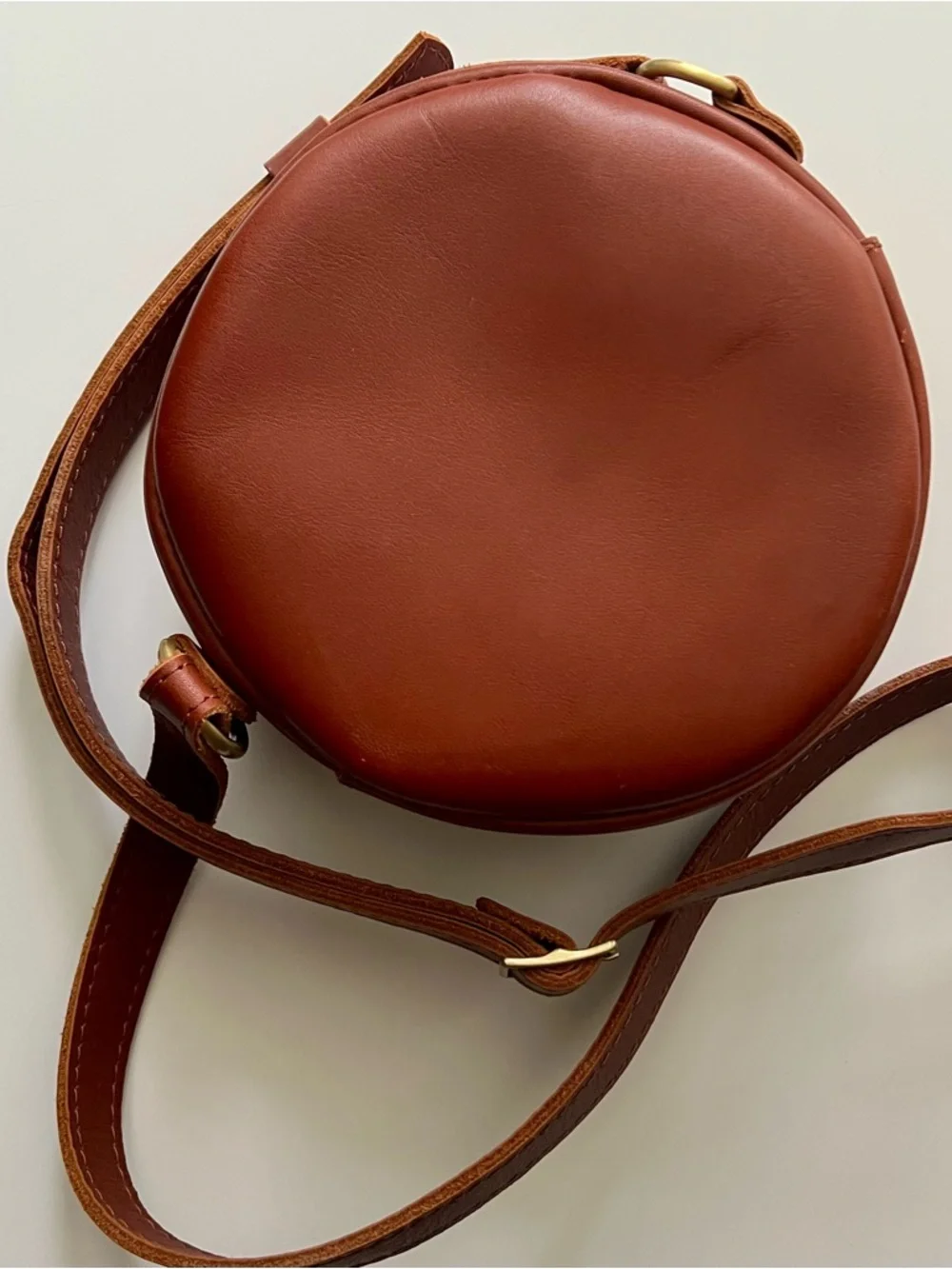 Portland Leather Goods Circle Crossbody + Mini Daisy Wallet (Almost Perfect) - Picture 11 of 13